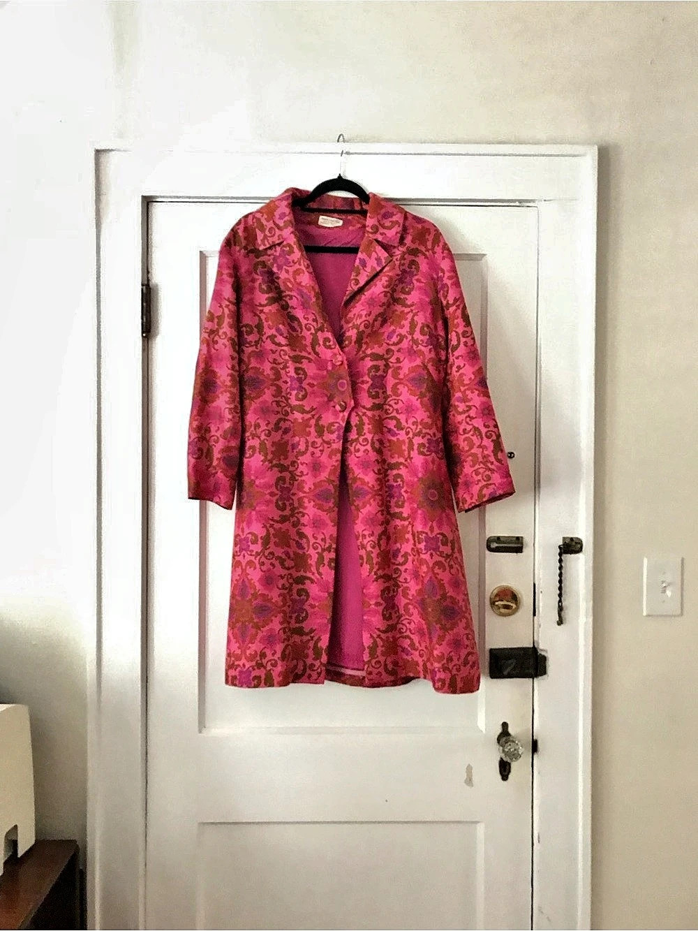 100% Silk pink Tapestry Coat